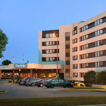 Travelodge By Wyndham Toronto East Dış mekan fotoğraf