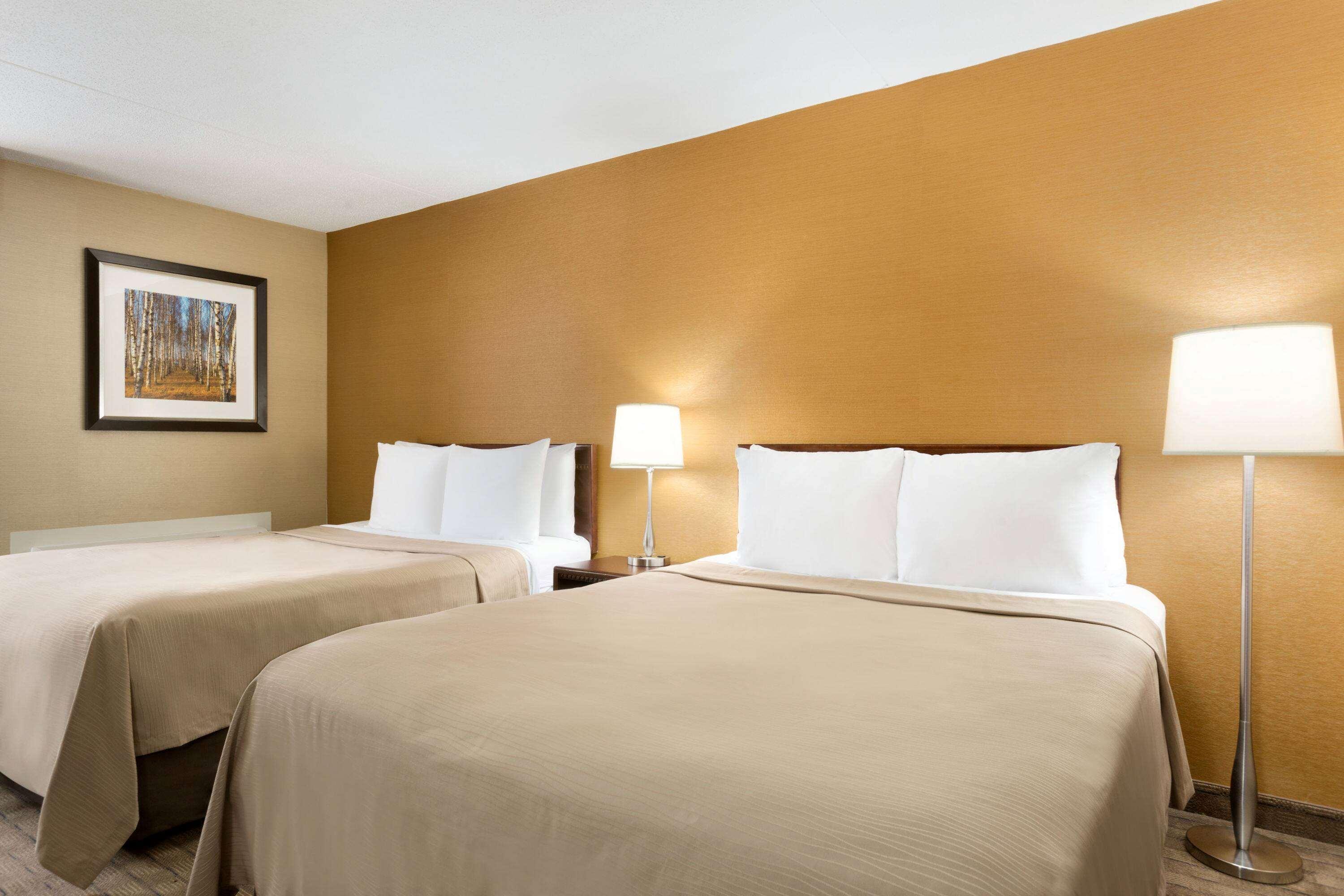 Travelodge By Wyndham Toronto East Dış mekan fotoğraf