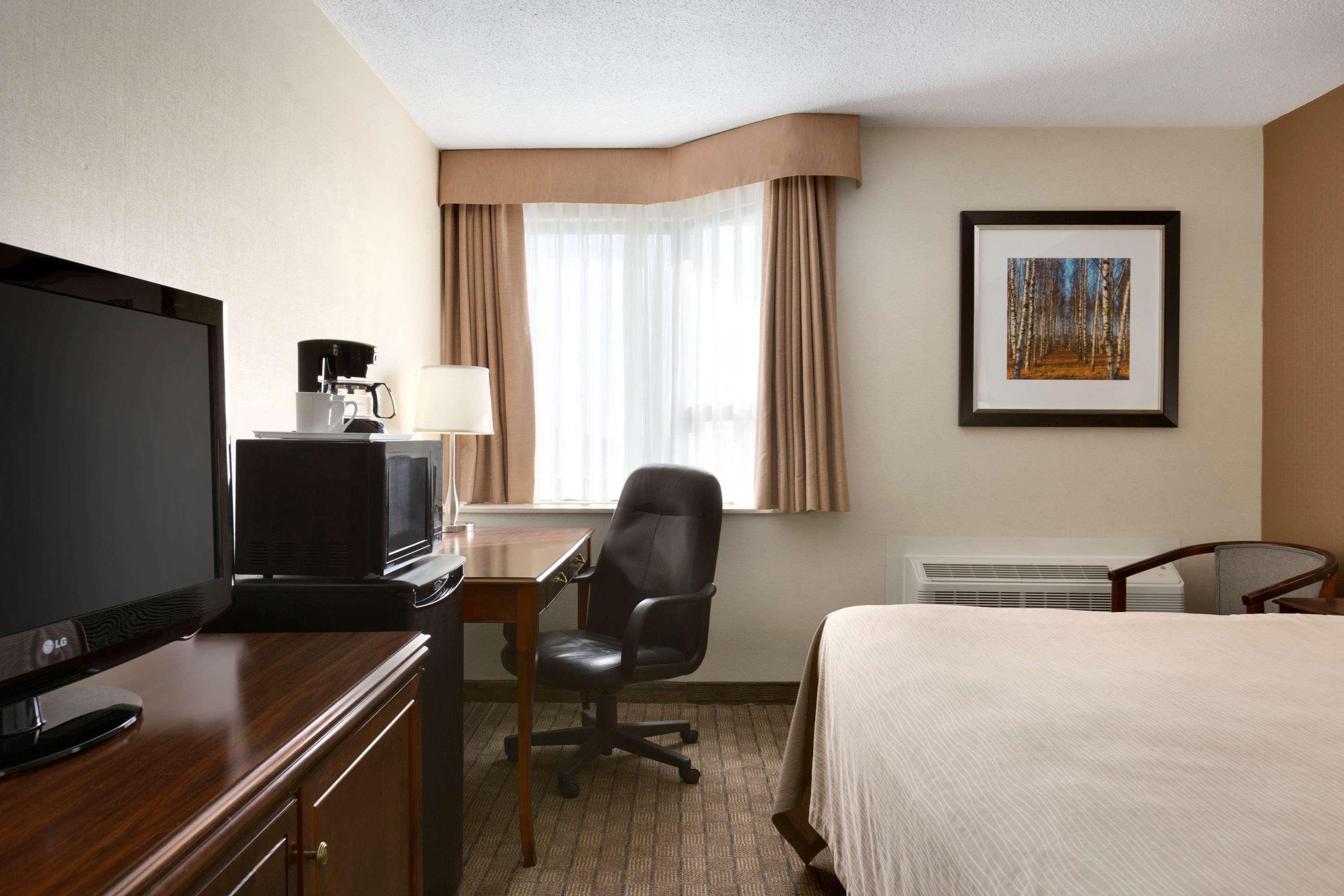Travelodge By Wyndham Toronto East Dış mekan fotoğraf