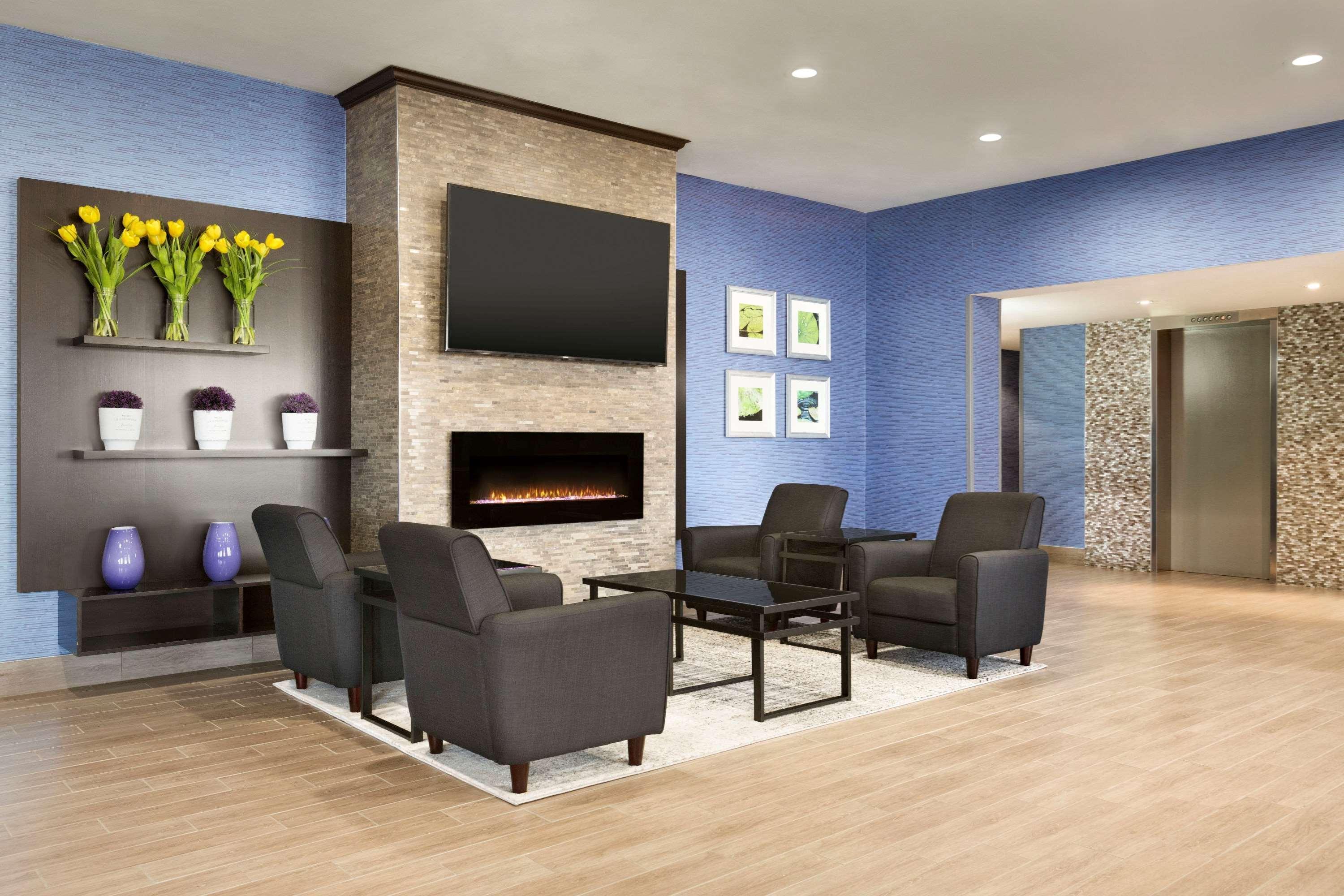 Travelodge By Wyndham Toronto East Dış mekan fotoğraf