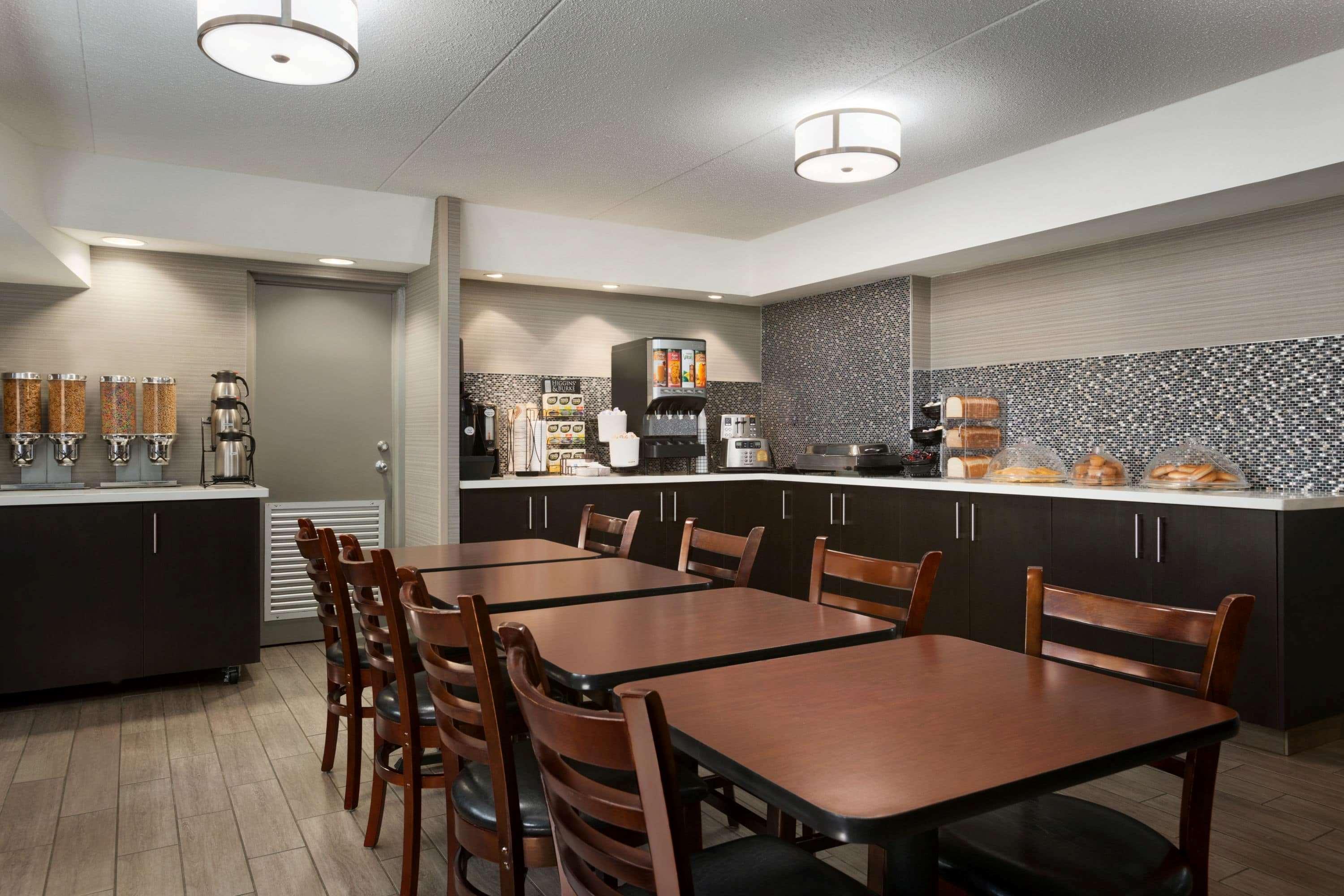 Travelodge By Wyndham Toronto East Dış mekan fotoğraf