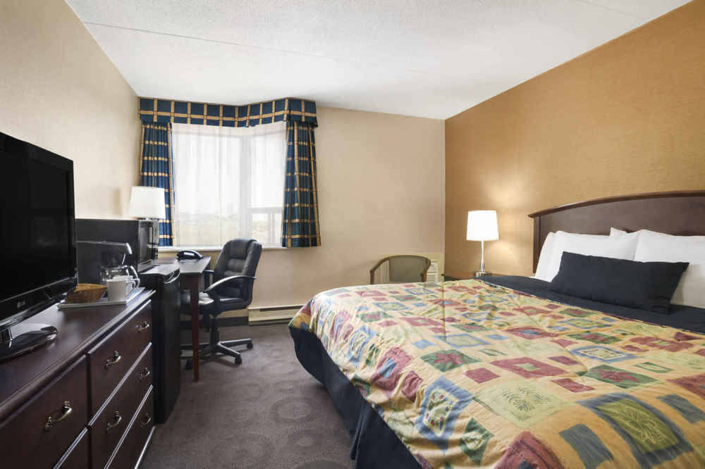 Travelodge By Wyndham Toronto East Dış mekan fotoğraf